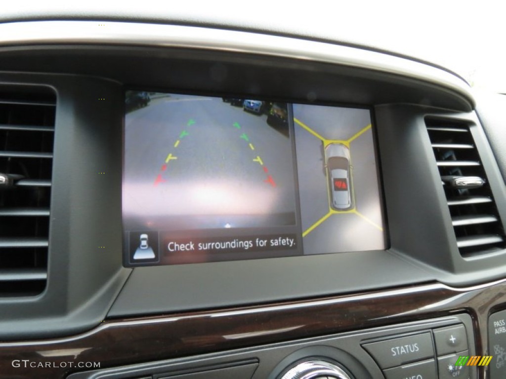 2014 Nissan Pathfinder Platinum Controls Photos