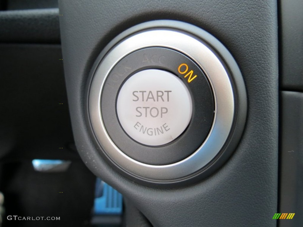 2014 Nissan 370Z Sport Touring Coupe Controls Photo #85419726