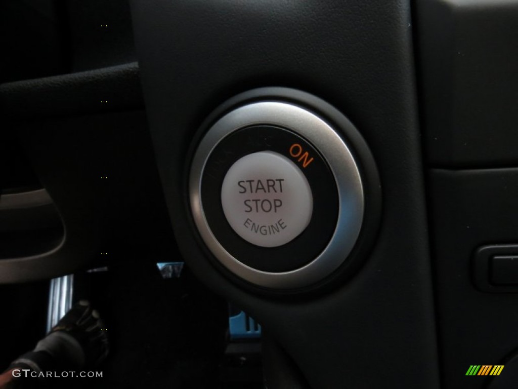 2014 Nissan 370Z Sport Touring Coupe Controls Photo #85422474