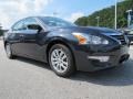 Front 3/4 View of 2014 Altima 2.5 S