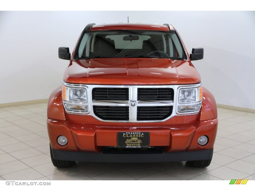 2009 Nitro SE 4x4 - Sunburst Orange Pearl / Dark Slate Gray photo #2