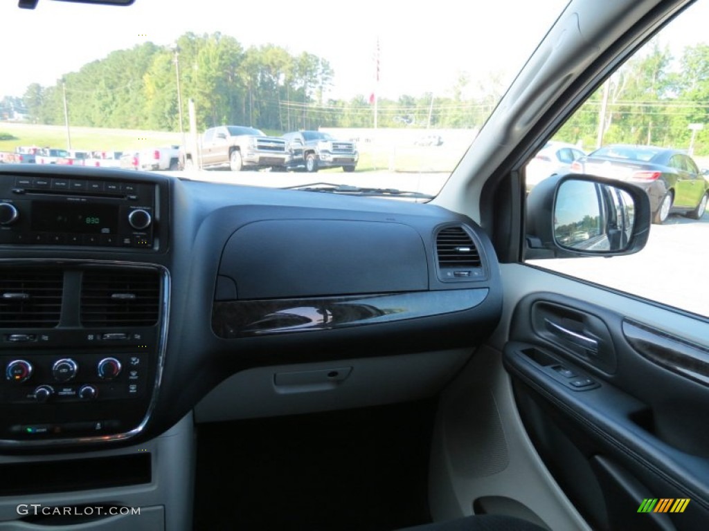 2011 Grand Caravan Express - Bright Silver Metallic / Black/Light Graystone photo #18