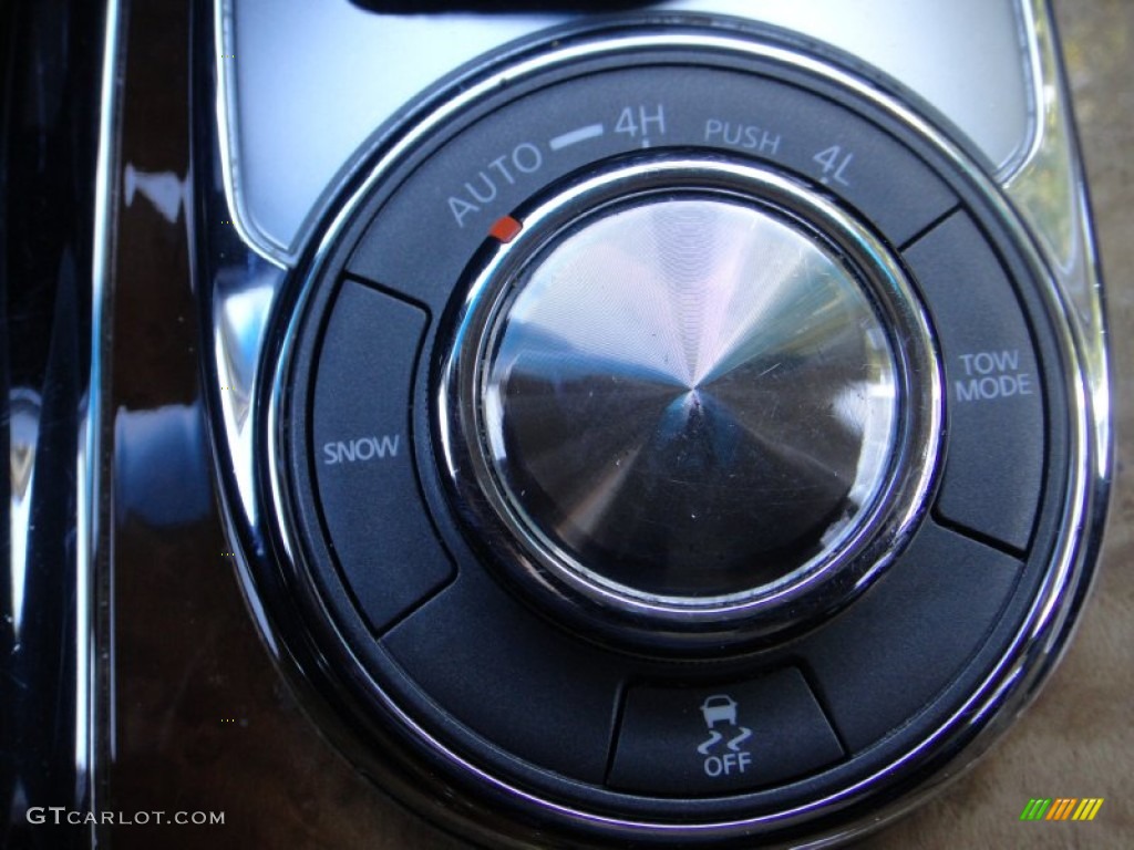2012 Infiniti QX 56 4WD Controls Photo #85426986