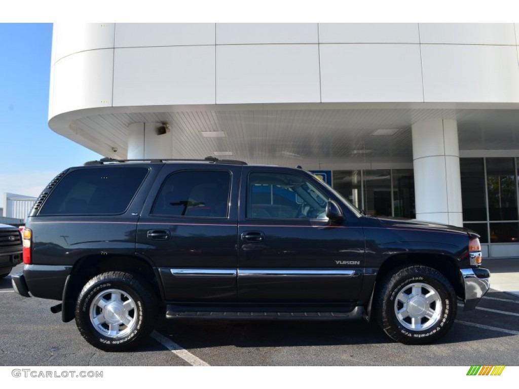 2004 Yukon SLT 4x4 - Carbon Metallic / Neutral/Shale photo #2