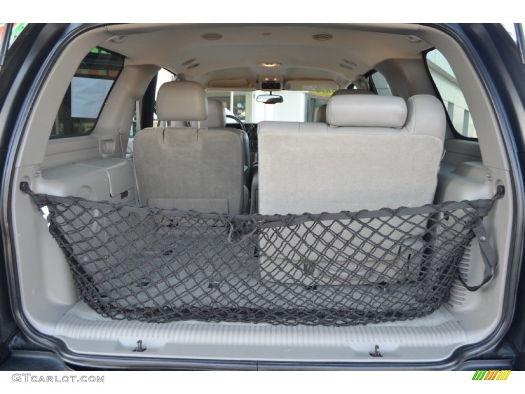 2004 Yukon SLT 4x4 - Carbon Metallic / Neutral/Shale photo #12