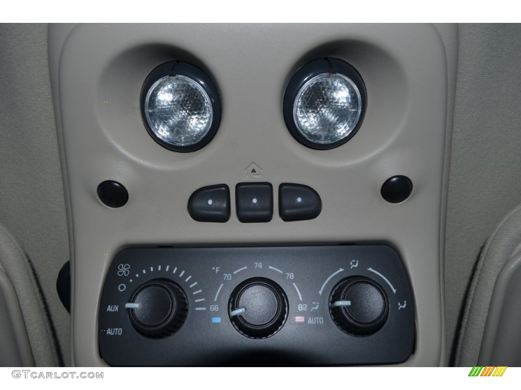 2004 Yukon SLT 4x4 - Carbon Metallic / Neutral/Shale photo #20