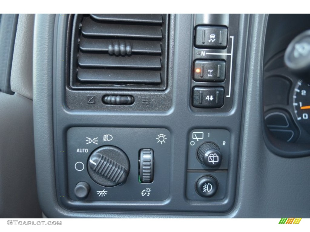 2004 Yukon SLT 4x4 - Carbon Metallic / Neutral/Shale photo #23