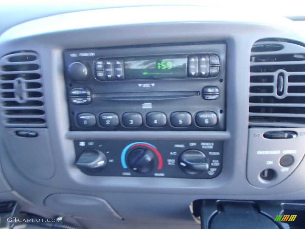 2004 Ford F150 XL Heritage SuperCab Controls Photo #85432854