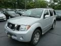 2010 Silver Lightning Metallic Nissan Pathfinder SE 4x4  photo #3