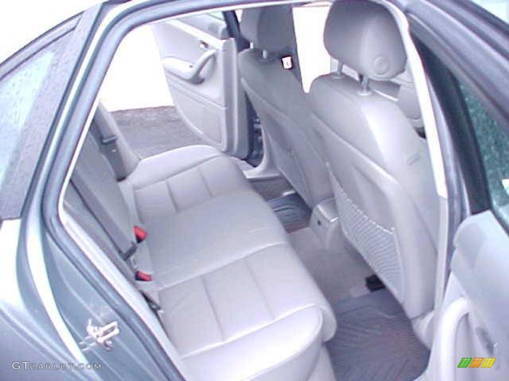 2006 A4 2.0T quattro Sedan - Quartz Gray Metallic / Platinum photo #10