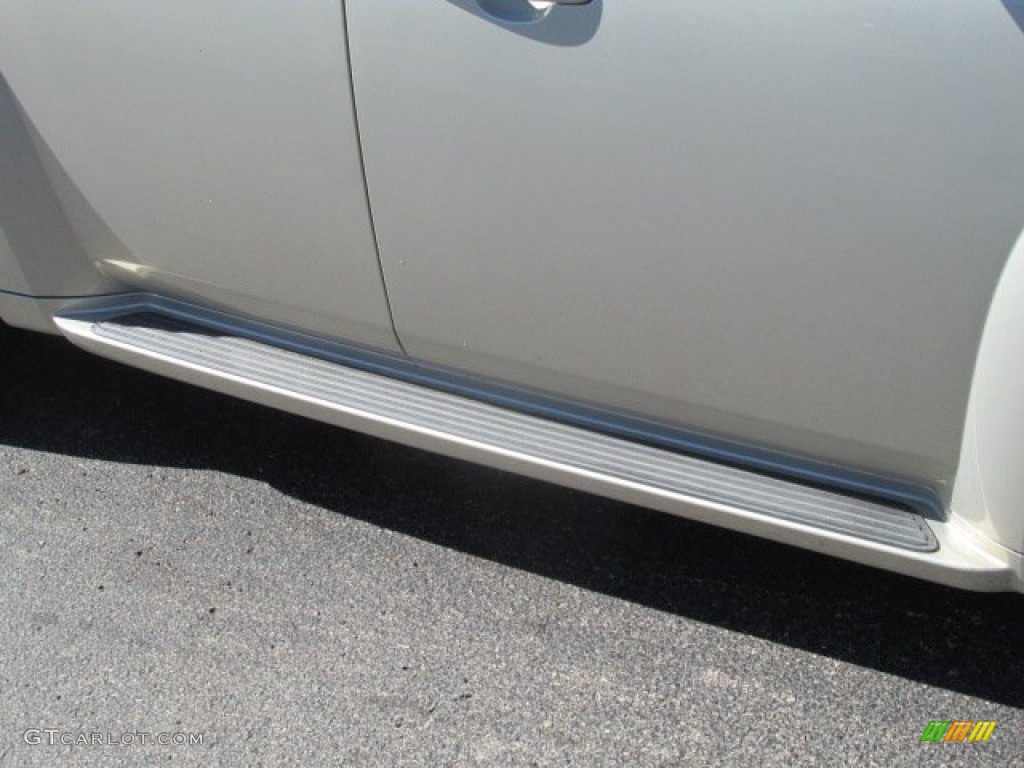 2009 HHR LT - Gold Mist Metallic / Ebony photo #4