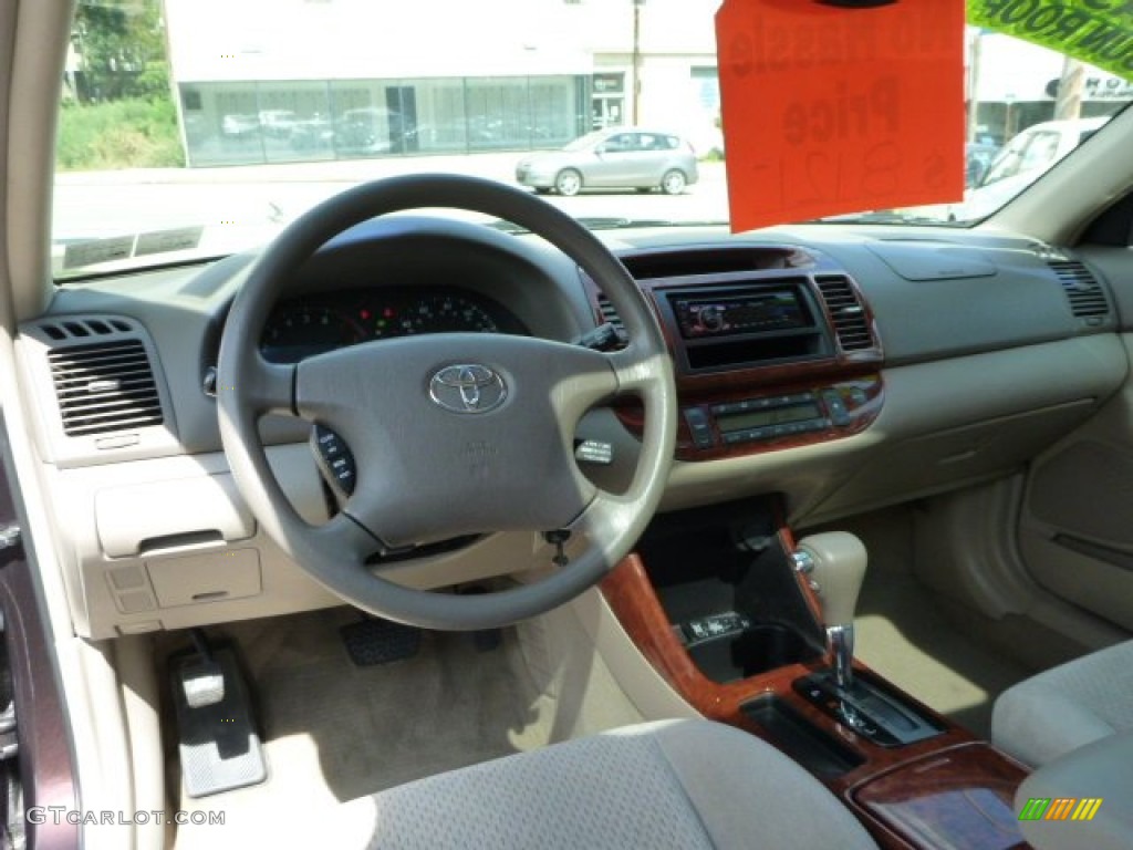 2002 Camry XLE - Black Walnut Pearl / Taupe photo #6