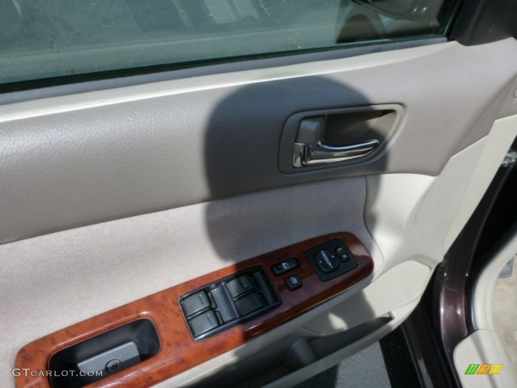 2002 Camry XLE - Black Walnut Pearl / Taupe photo #16