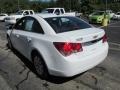 Summit White - Cruze LT Photo No. 6