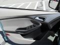 Frosted Glass Metallic - Focus SE 5-Door Photo No. 14