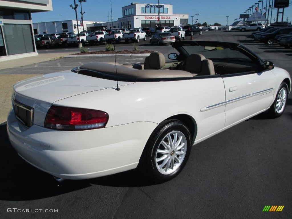 2001 Sebring LXi Convertible - Champagne Pearlcoat / Taupe photo #8