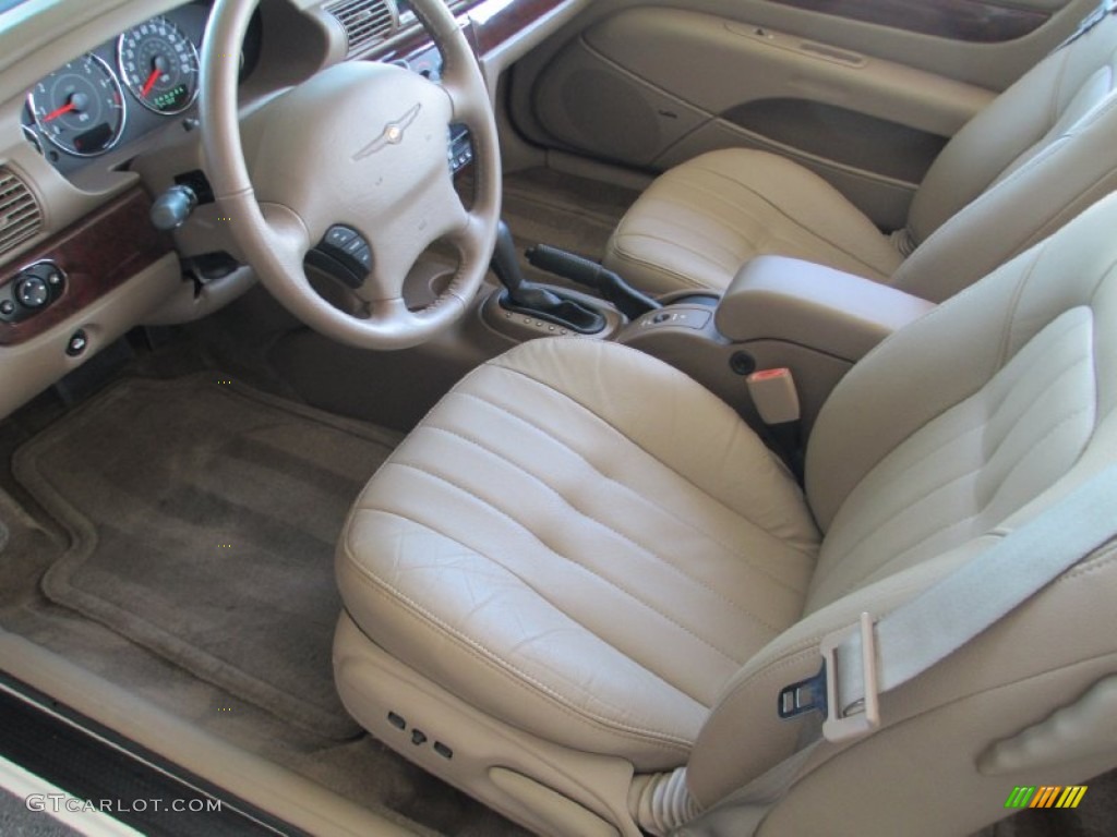 2001 Sebring LXi Convertible - Champagne Pearlcoat / Taupe photo #17