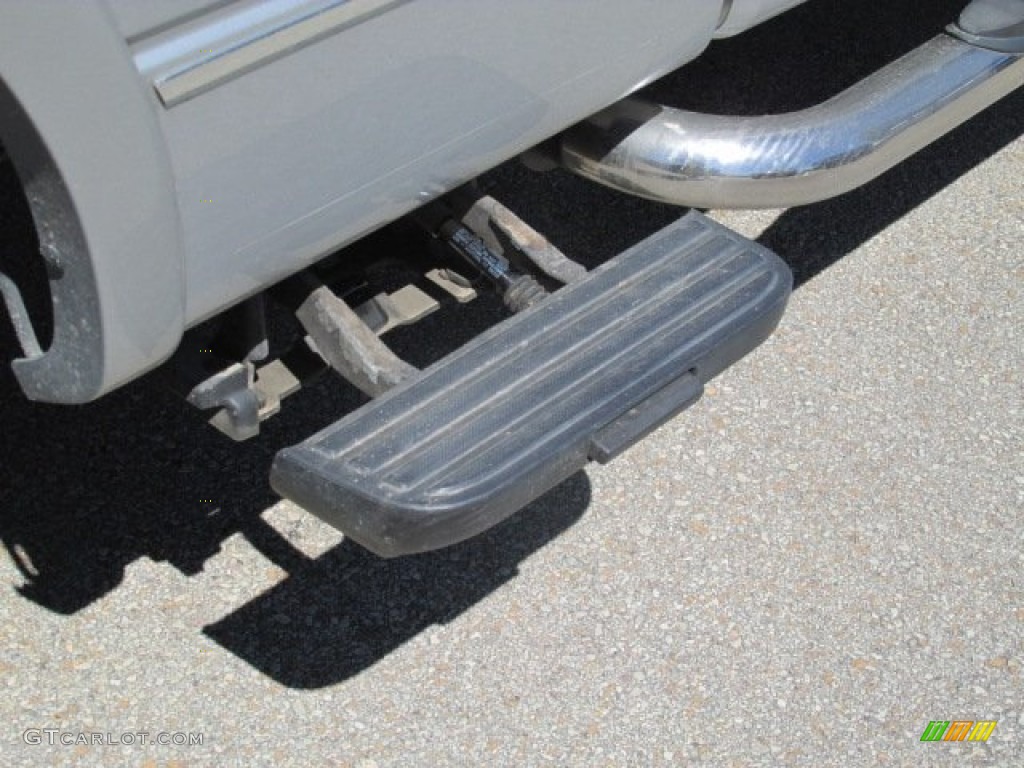 2010 F150 Lariat SuperCab 4x4 - Ingot Silver Metallic / Black photo #4
