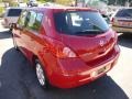 Red Alert - Versa 1.8 S Hatchback Photo No. 3