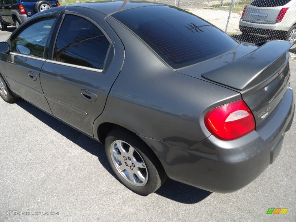 2004 Neon SXT - Graphite Metallic / Dark Slate Gray photo #5