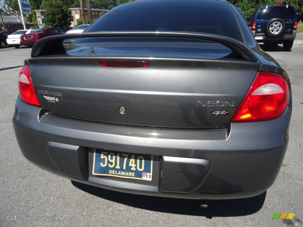 2004 Neon SXT - Graphite Metallic / Dark Slate Gray photo #6