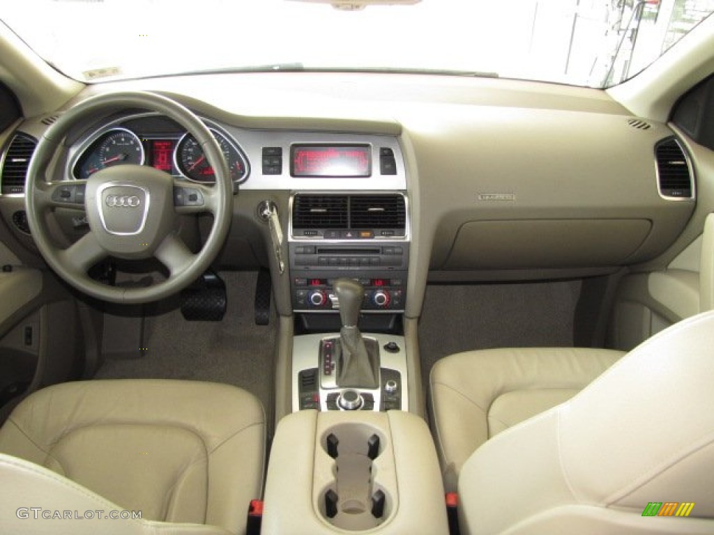 2007 Q7 3.6 quattro - Bahia Beige Metallic / Cardamom Beige photo #3