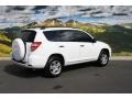 Super White - RAV4 I4 4WD Photo No. 3