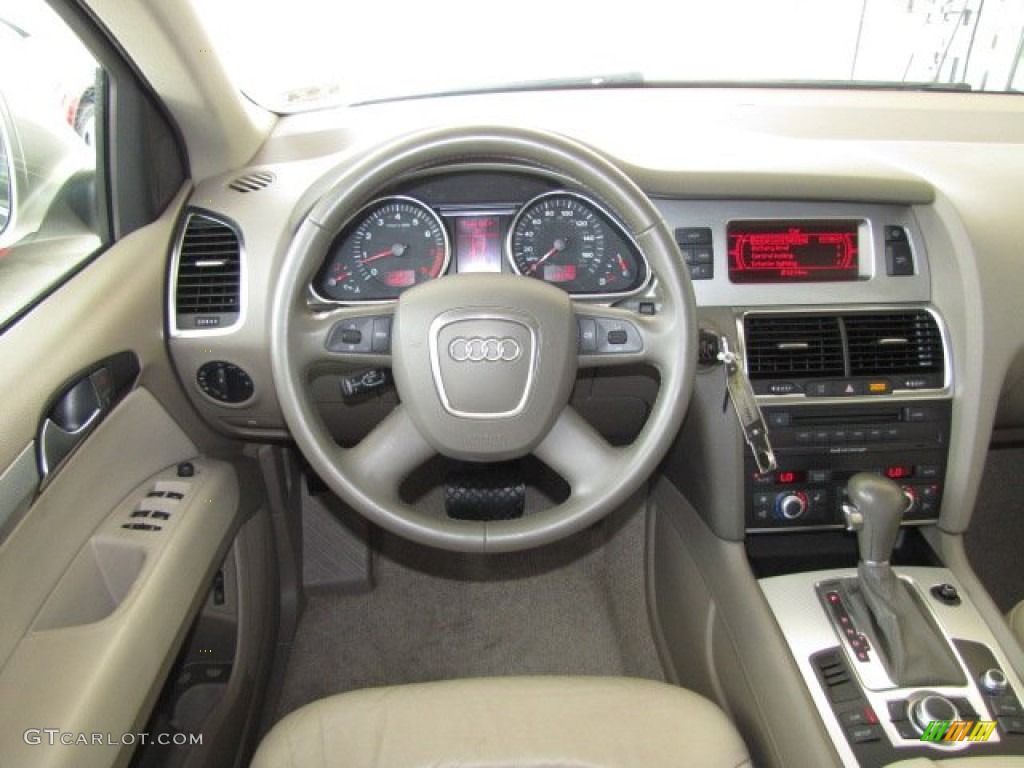 2007 Audi Q7 3.6 quattro Dashboard Photos