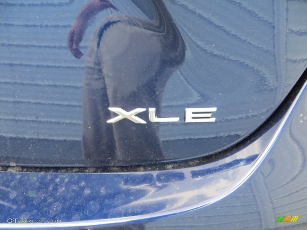 2013 Avalon XLE - Nautical Blue Metallic / Black photo #15