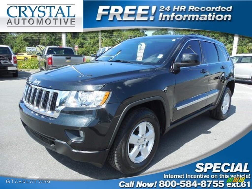 2011 Grand Cherokee Laredo - Brilliant Black Crystal Pearl / Black photo #1