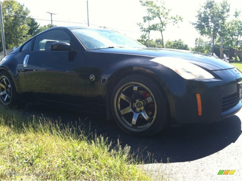 2003 350Z Coupe - Super Black / Charcoal photo #4