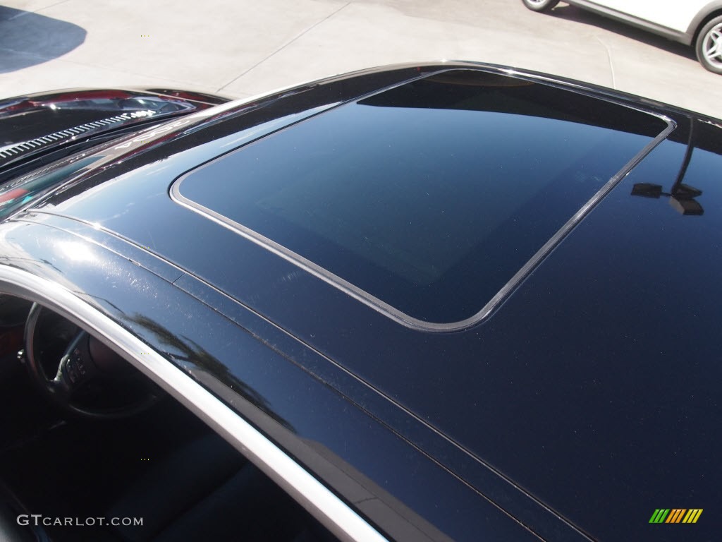 2004 3 Series 325i Coupe - Jet Black / Black photo #11