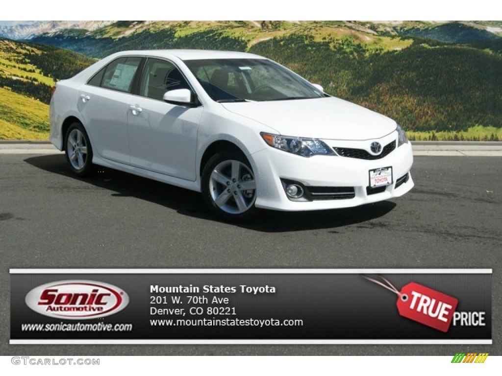 2014 Camry SE - Super White / Black photo #1