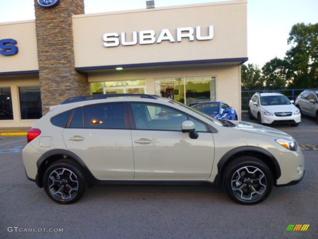 2013 XV Crosstrek 2.0 Limited - Desert Khaki / Black photo #7