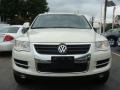 Campanella White - Touareg VR6 FSI 4XMotion Photo No. 2