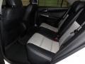 Super White - Camry SE Photo No. 20