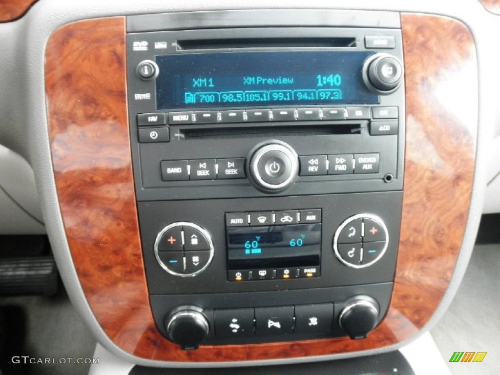 2008 Suburban 1500 LT 4x4 - Dark Blue Metallic / Light Titanium/Dark Titanium photo #7