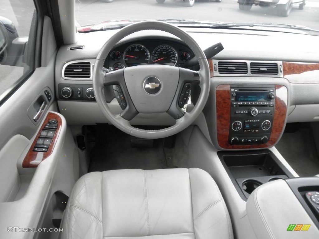 2008 Suburban 1500 LT 4x4 - Dark Blue Metallic / Light Titanium/Dark Titanium photo #21