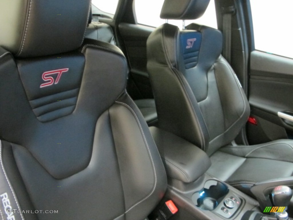 2013 Focus ST Hatchback - Tuxedo Black / ST Charcoal Black Full-Leather Recaro Seats photo #24