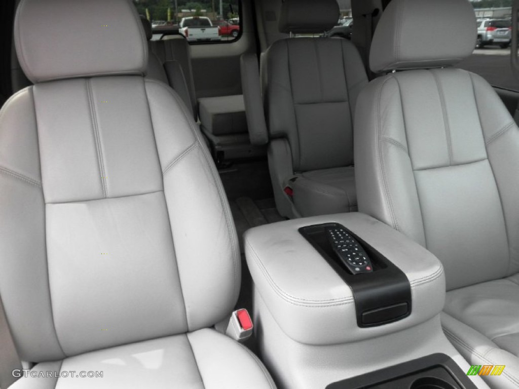 2008 Suburban 1500 LT 4x4 - Dark Blue Metallic / Light Titanium/Dark Titanium photo #32