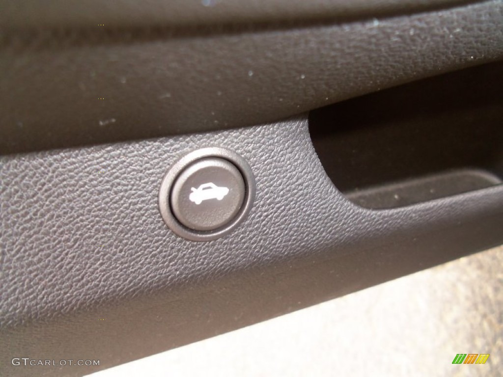 2011 Camaro LT Coupe - Black / Black photo #21