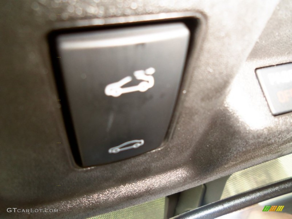 2011 Camaro LT Coupe - Black / Black photo #39