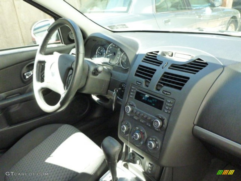 2006 Malibu Maxx LT Wagon - Silverstone Metallic / Ebony Black photo #2