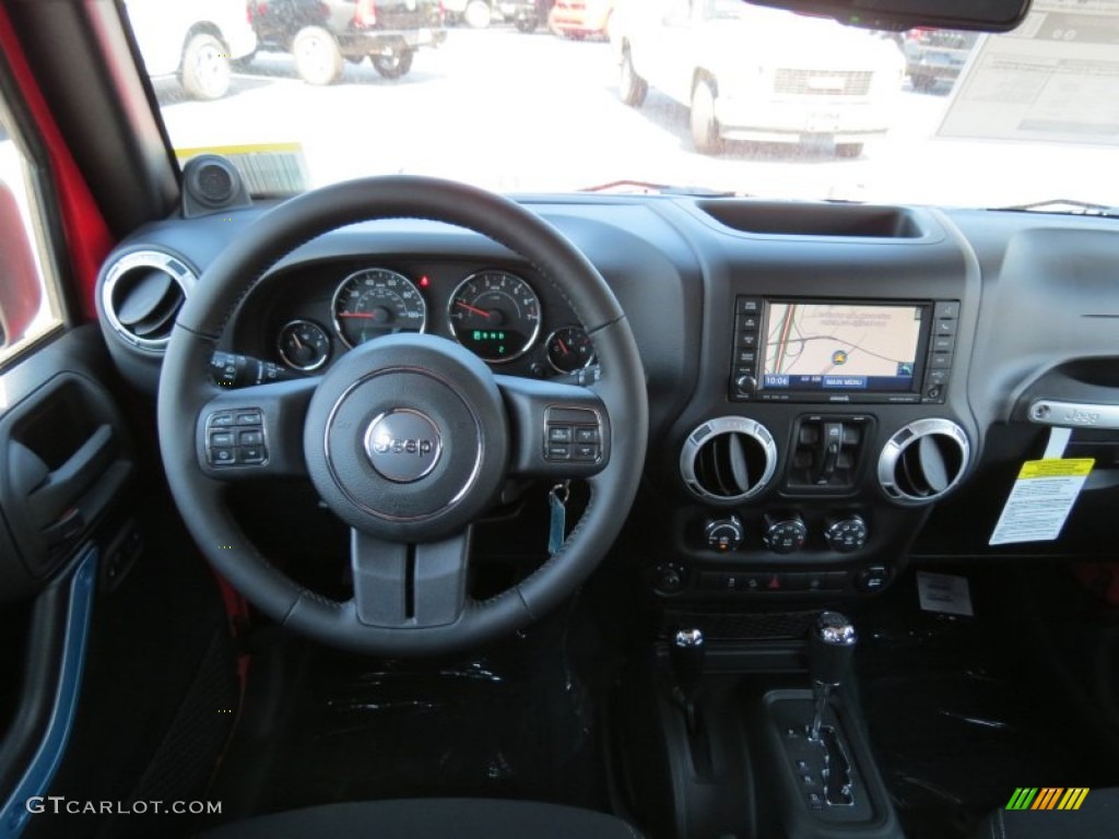 2014 Jeep Wrangler Unlimited Rubicon 4x4 Black Dashboard Photo #85490060
