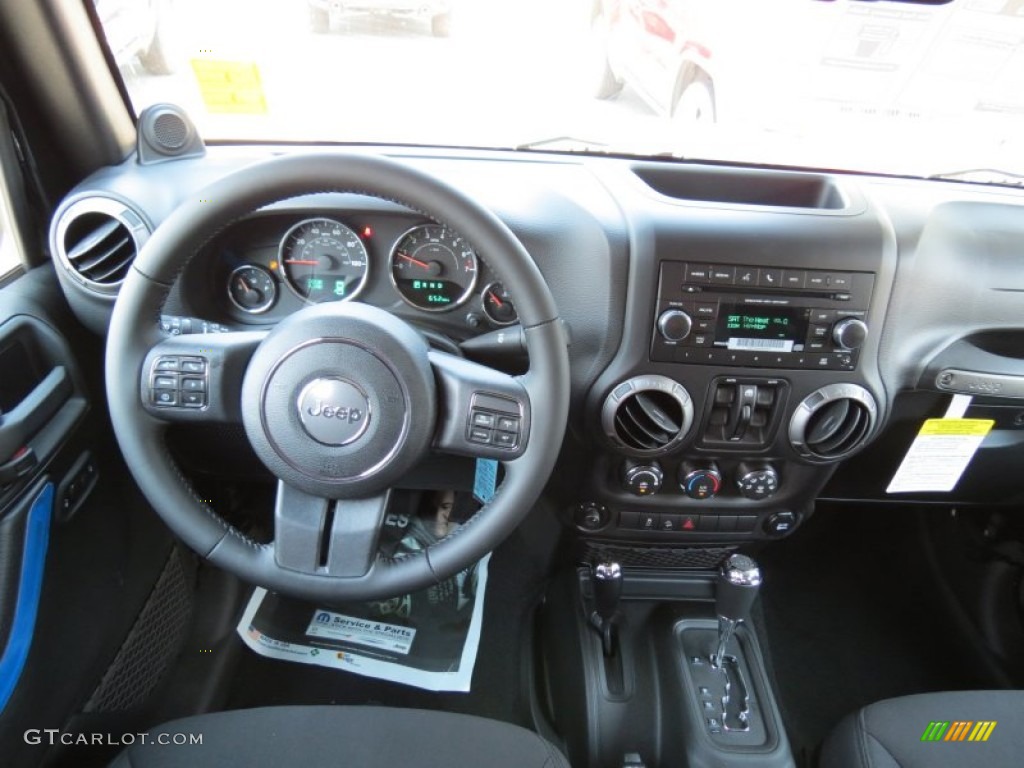 2014 Jeep Wrangler Unlimited Sport S 4x4 Black Dashboard Photo #85491305