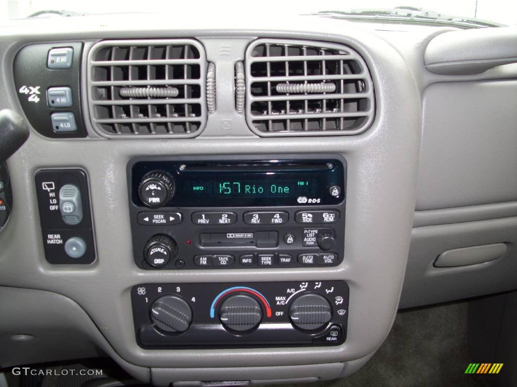 2002 Blazer LS 4x4 - Indigo Blue Metallic / Medium Gray photo #12