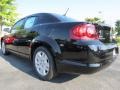 Black Clear Coat - Avenger SE Photo No. 2