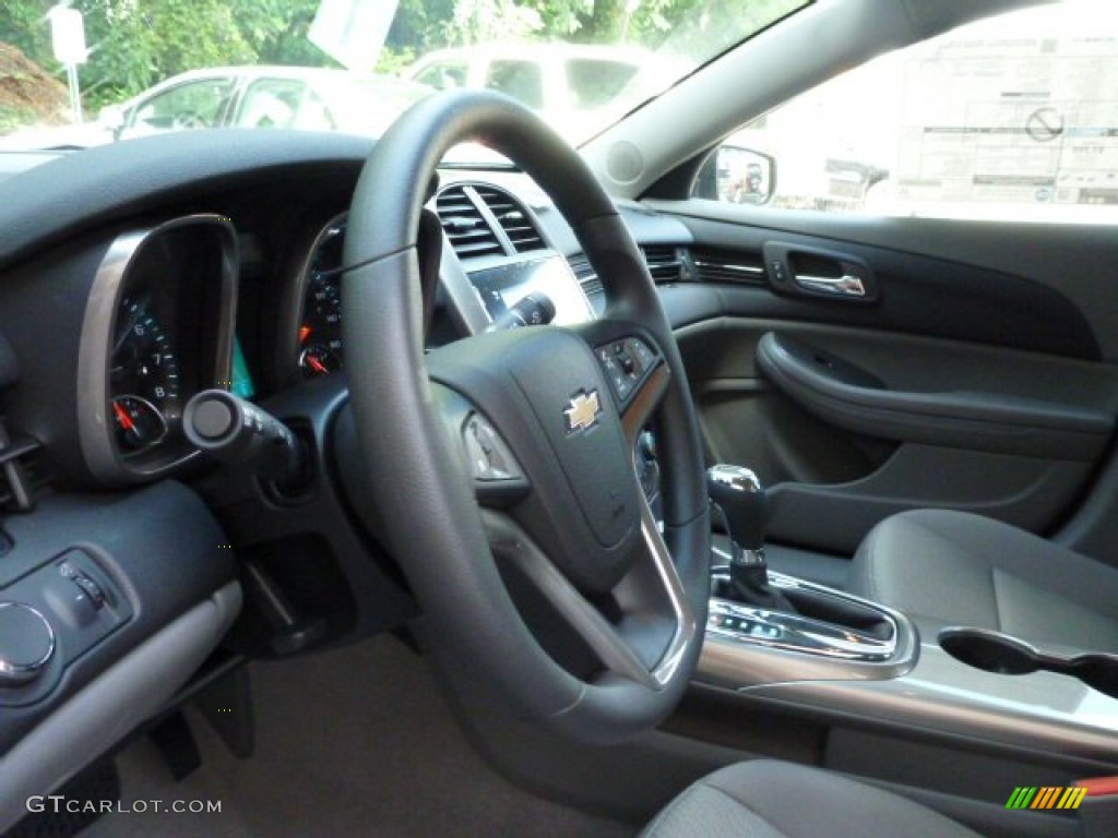 2013 Malibu LS - Silver Ice Metallic / Jet Black/Titanium photo #16