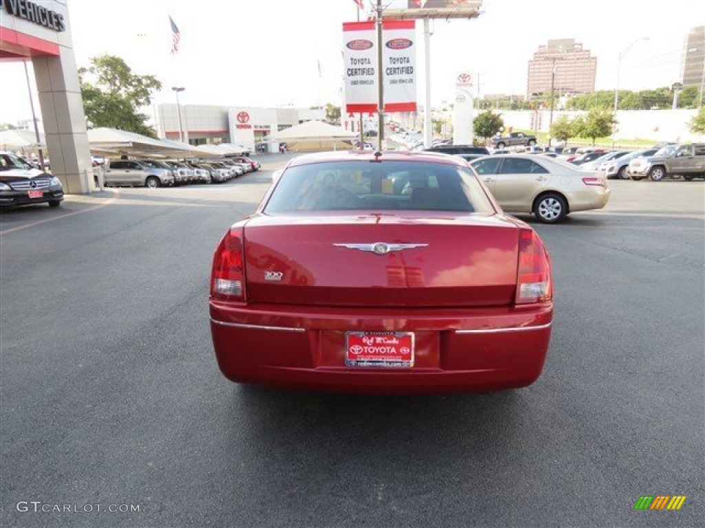 2007 300 Limited - Inferno Red Crystal Pearlcoat / Dark Slate Gray/Light Graystone photo #6