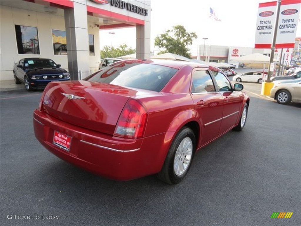 2007 300 Limited - Inferno Red Crystal Pearlcoat / Dark Slate Gray/Light Graystone photo #7
